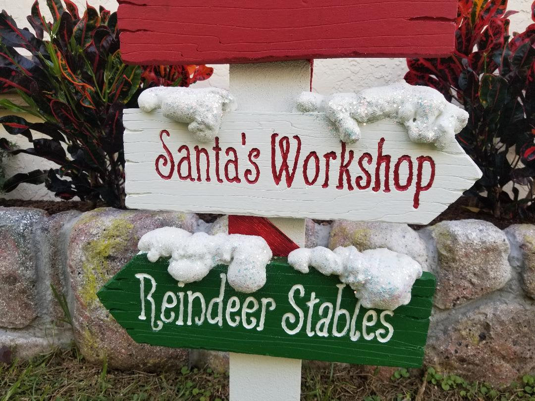 Christmas Sign "North Pole, Santa's Workshop" Home Yard Decor, Yard Decorations, Wood Sign, Christmas Decor, Christmas Sign, Christmas - Halloween Trickery