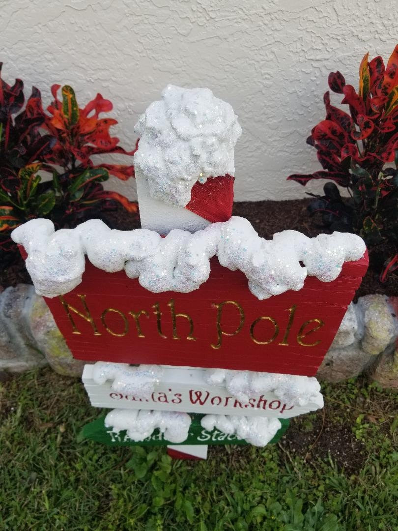 Christmas Sign "North Pole, Santa's Workshop" Home Yard Decor, Yard Decorations, Wood Sign, Christmas Decor, Christmas Sign, Christmas - Halloween Trickery