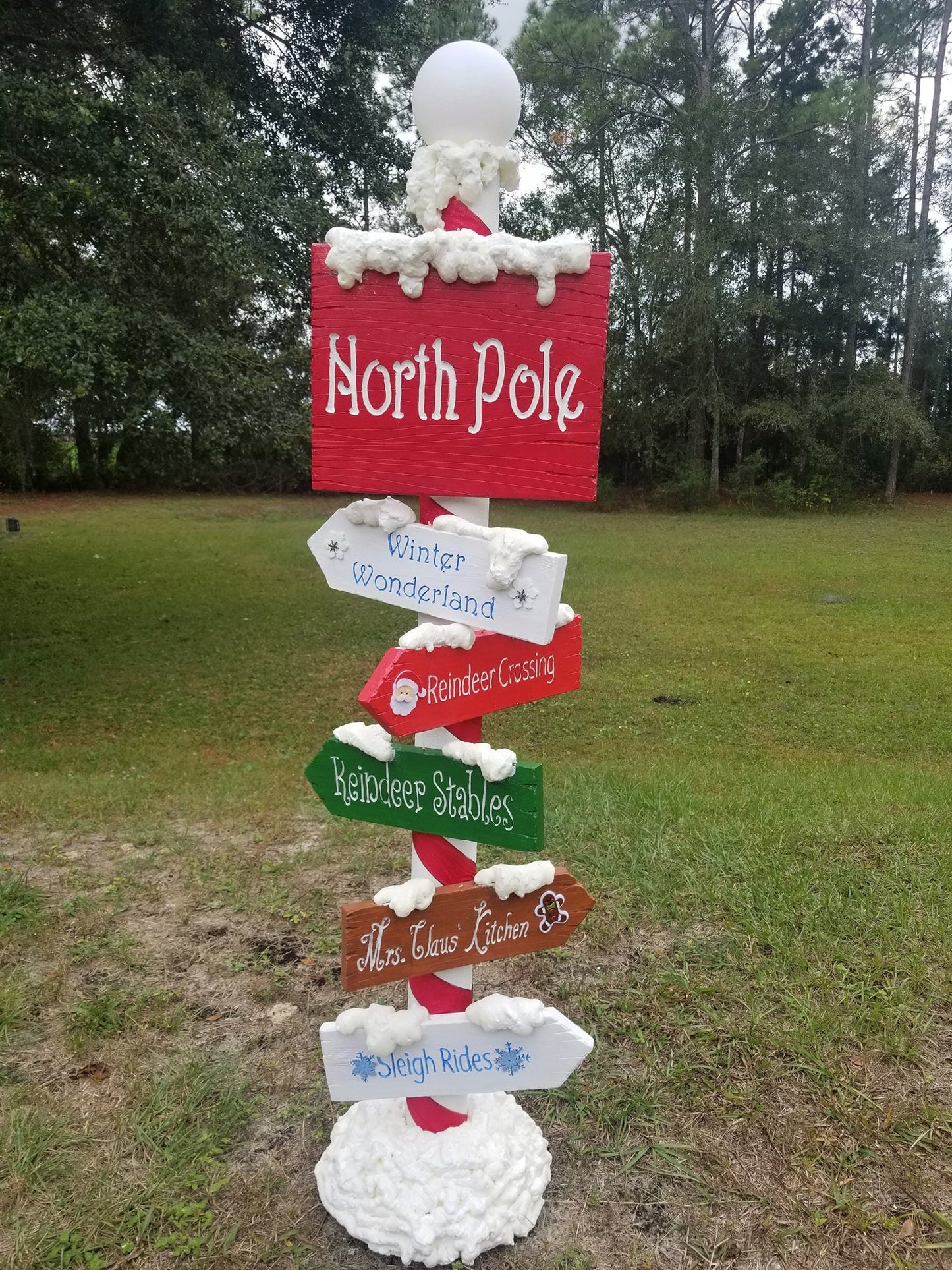 6 ft tall Christmas North Pole Signpost with 4 directional signs, Christmas Decor Christmas Yard Art Seasonal Decorations Christmas Holiday - Halloween Trickery