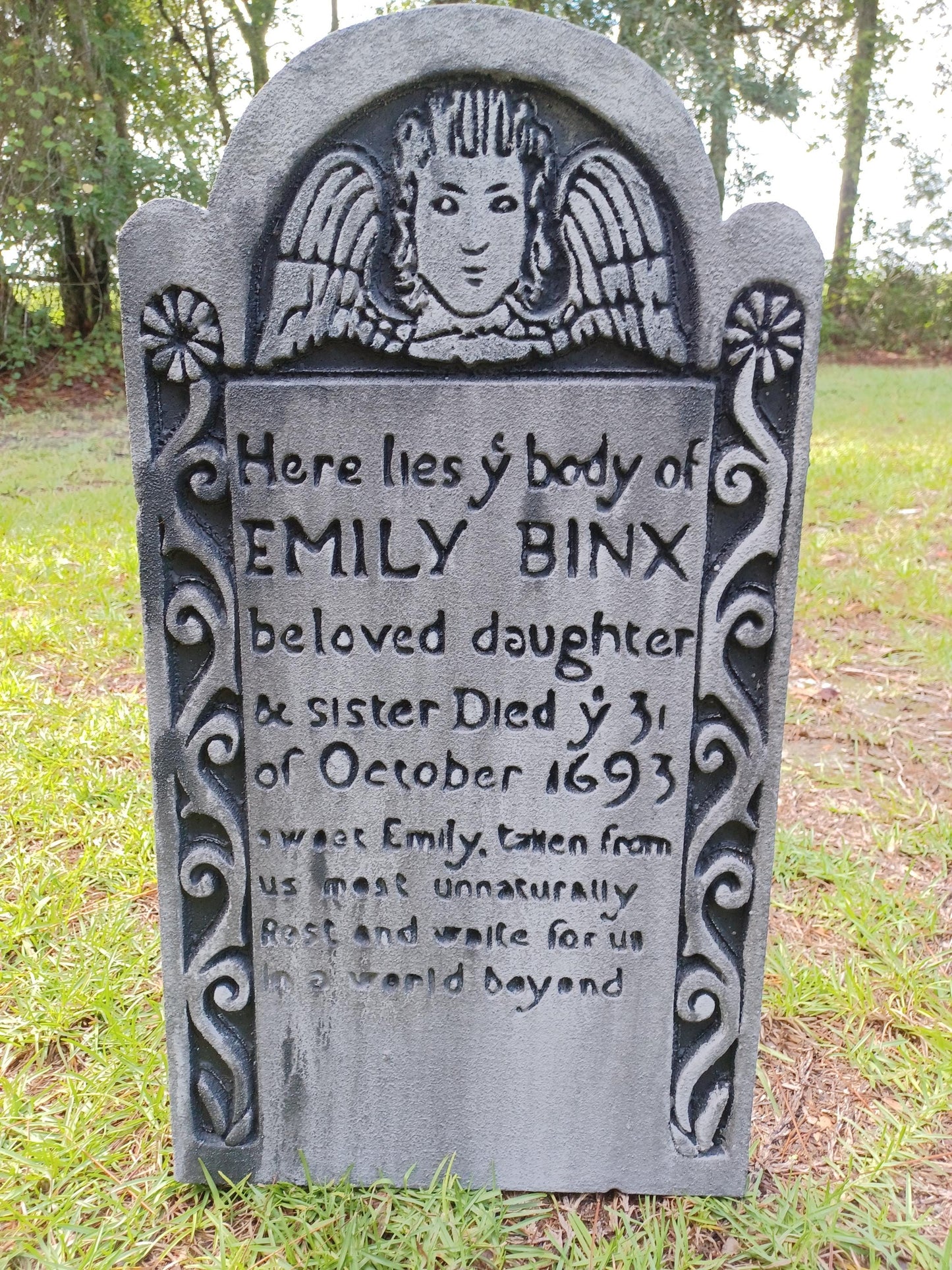 Set of 3 Hocus Pocus Tombstones Emily Binx, Thackery Binx, and Billy Butcherson Tombstones Hocus Pocus Movie Halloween Tombstone Props - Halloween Trickery