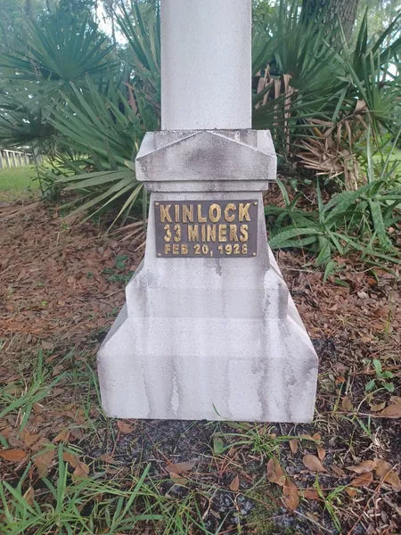 Custom Obelisk 5' Tall Halloween Tombstone Gravestone Cemetery Stone Halloween Prop Halloween Decor FREE SHIPPING - Halloween Trickery