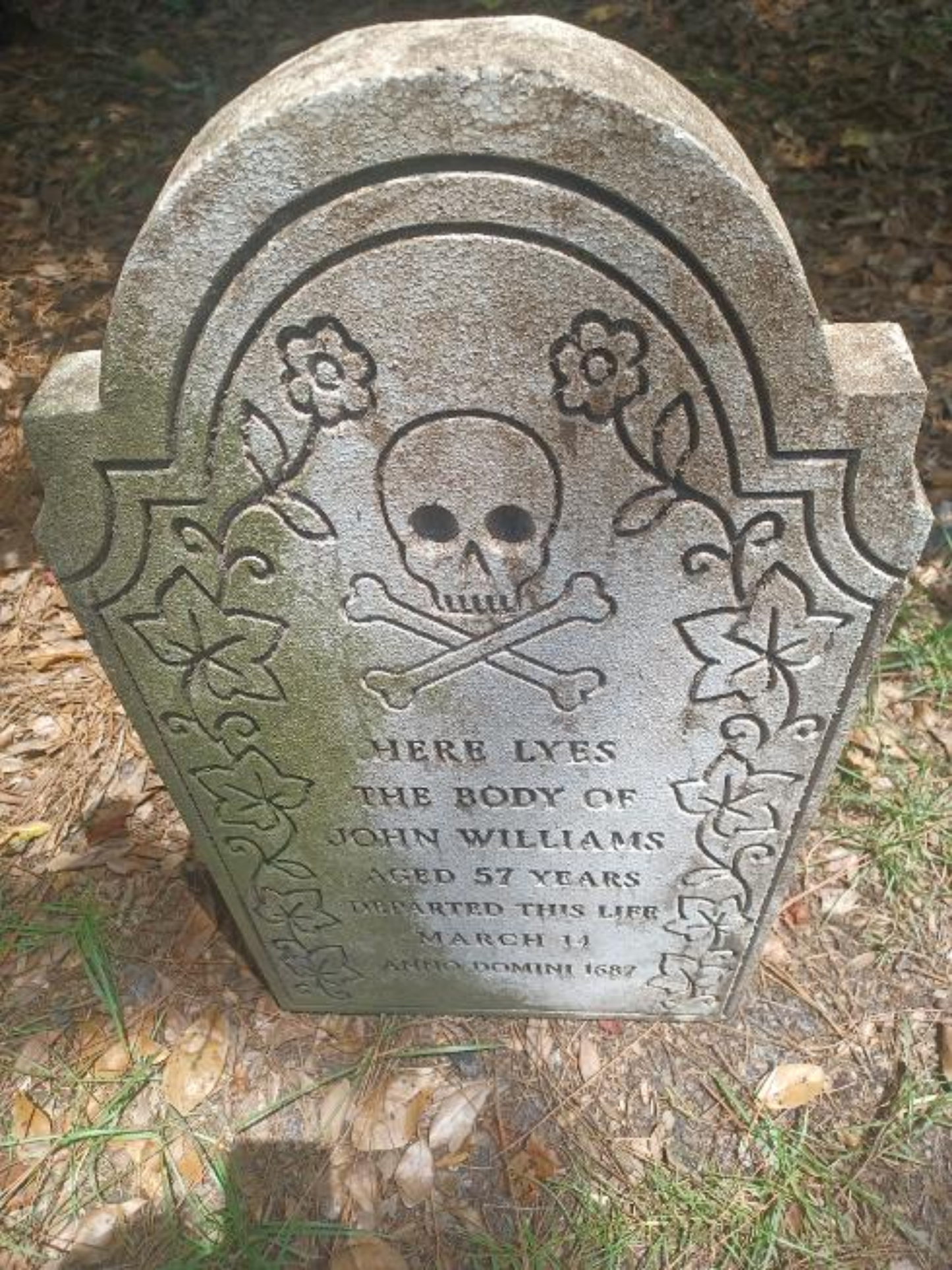 Colonial Memento Mori Tombstone – Foam Gravestone with Skull & Ivy (Personalized Memorial Option)
