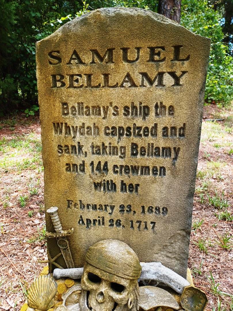 Samuel Bellamy Tombstone..  Pirate Tombstone Halloween Tombstone Halloween Props Halloween Cemetery Tombstone Halloween Outdoor Halloween Decoration - Halloween Trickery